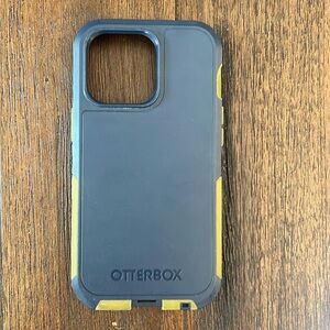 IPhone 13 Pro OtterBox Case